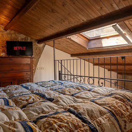 Your Luxury Civitella فيلة